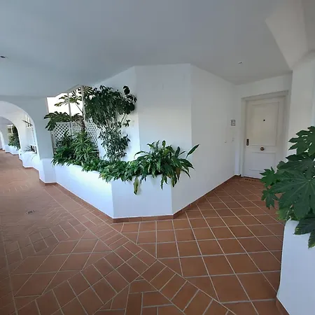 Luminous Apartment In Playas Del Duque , Puerto Banus By Holidays & Home Marbella Exterior photo