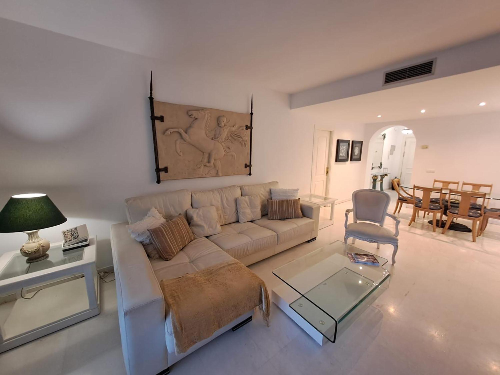Luminous In Playas Del Duque , Puerto Banus By Holidays & * Marbella
