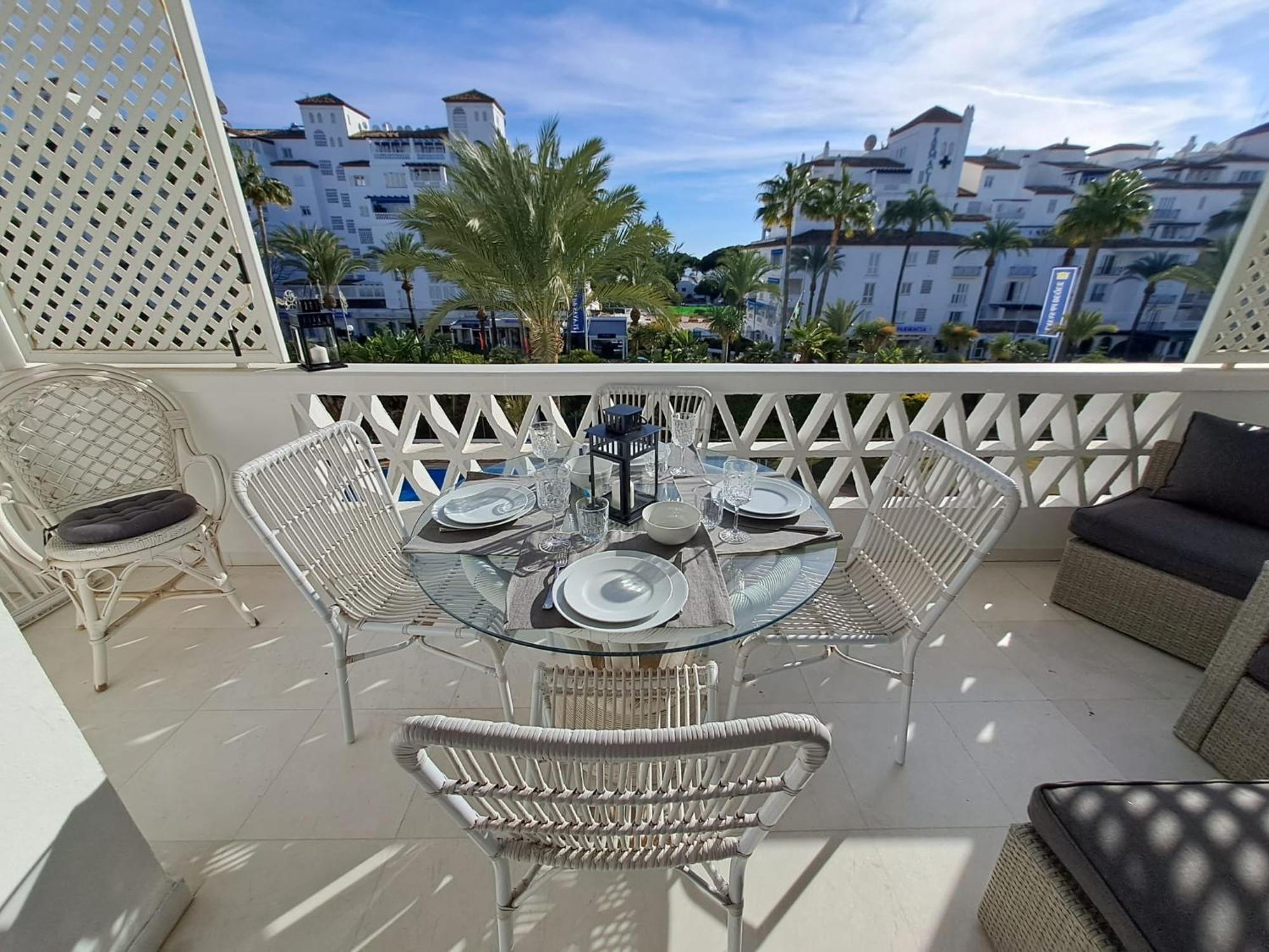 Apartment Luminous In Playas Del Duque , Puerto Banus By Holidays & Marbella